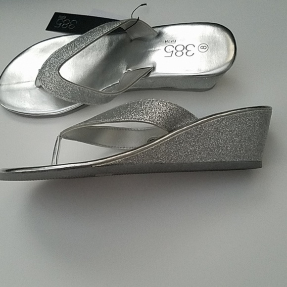 385 Fifth Silver Glitter Sandal - Picture 4 of 7